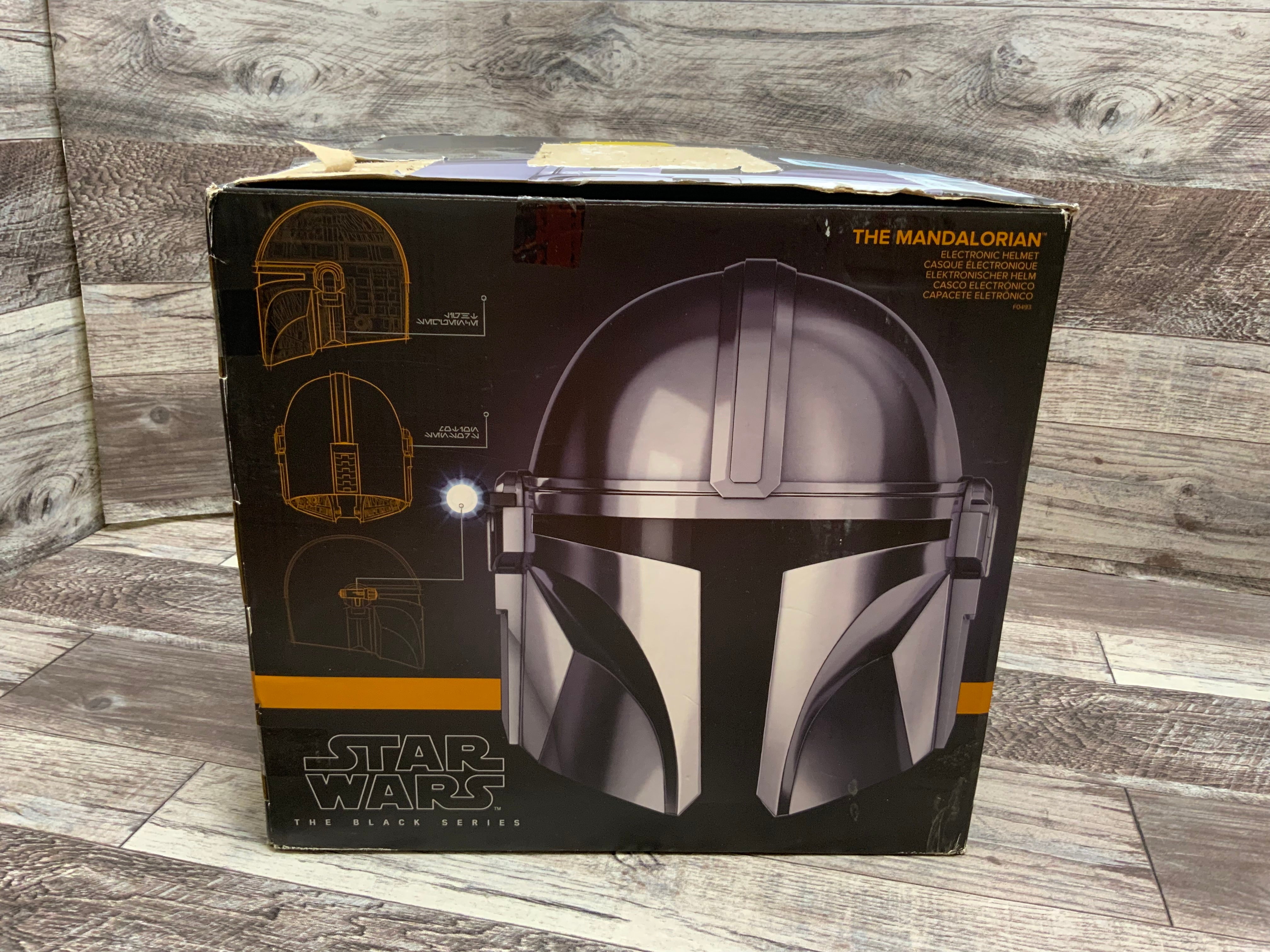 STAR WARS The Black Series The Mandalorian Premium Electronic Helmet (8079645311214)